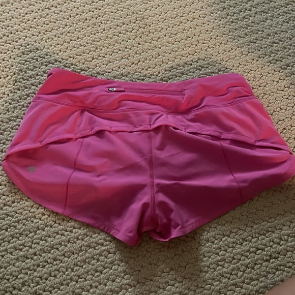 Lululemon Sonic Pink 2.5 Inch Speed Ups - Picture 2 of 4